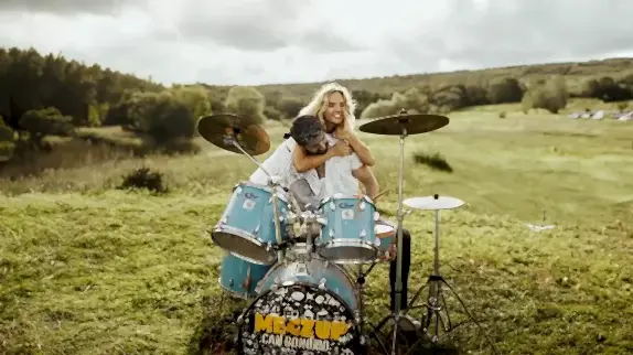 Düğün Saç&Makyajından Gelinlik Kiralamaya: 2024 Düğün Trendleri