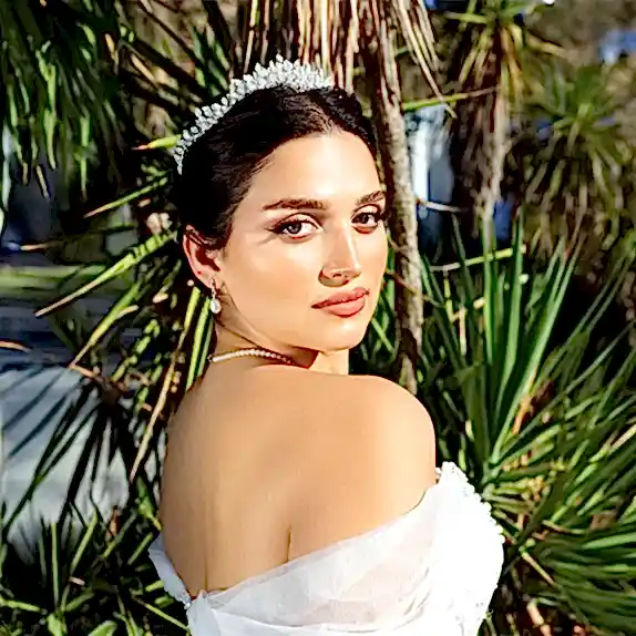 Gelin Saç Modelleri: 2024 Trendleriyle Büyüleyici Görünümler