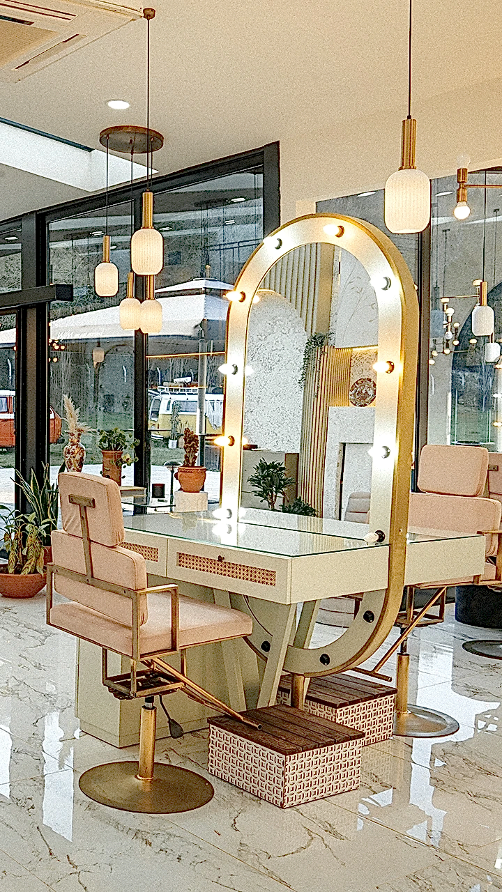 Saç & Makyaj Stüdyosu